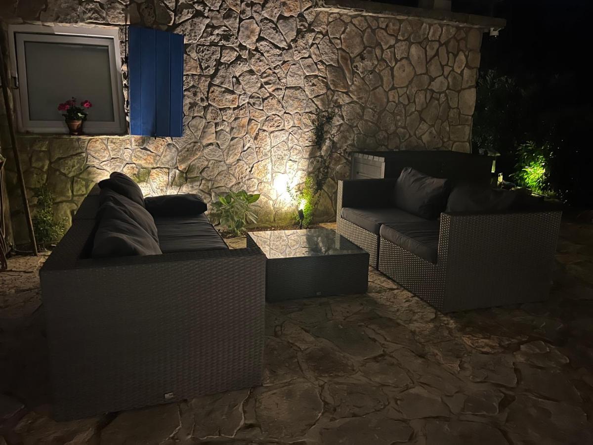 Appartement Blue Penguin à Pinezići Extérieur photo